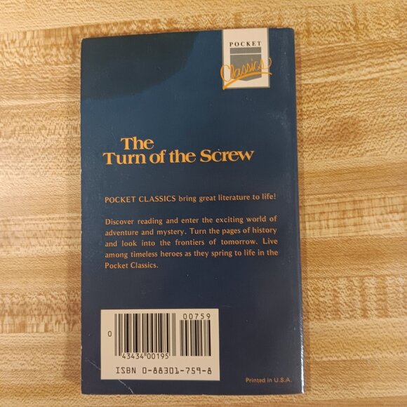 The Turn Of The Screw Henry James 1984 B&W Pocket Classics Comic Paperback VTG - Picture 2 of 10